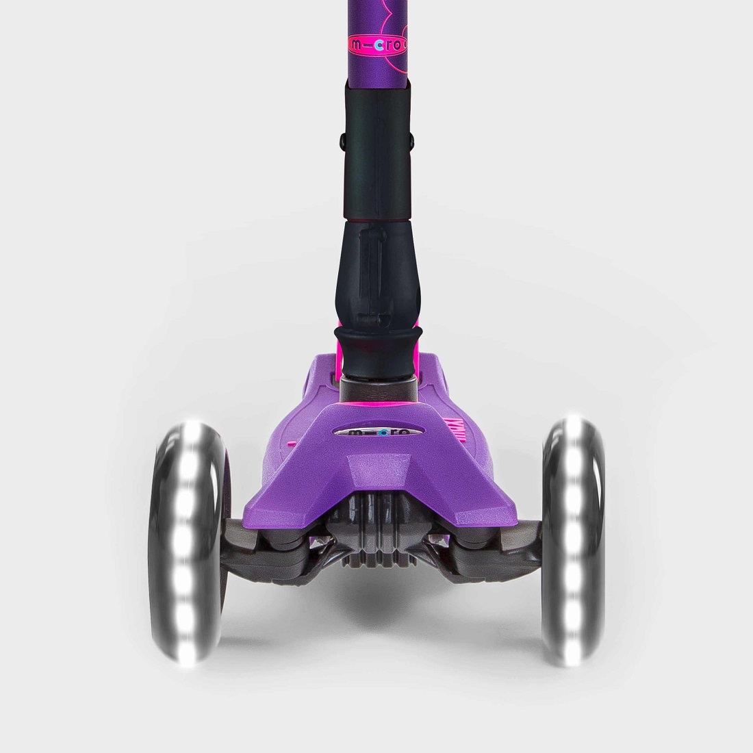 MICRO Maxi Deluxe сиреневый складной LED (MMD100) MICRO Maxi Deluxe сиреневый складной LED (MMD100)