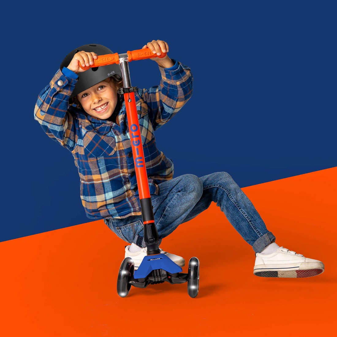 MICRO Maxi Deluxe складной неоновый синий/оранжевый LED (MMD227) MICRO Maxi Deluxe складной неоновый синий/оранжевый LED (MMD227)