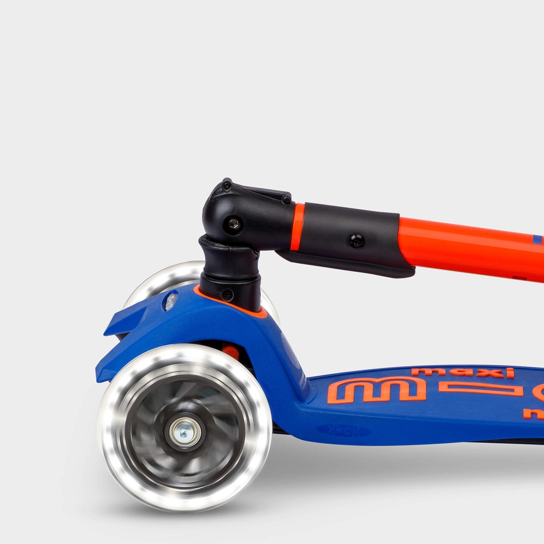 MICRO Maxi Deluxe складной неоновый синий/оранжевый LED (MMD227) MICRO Maxi Deluxe складной неоновый синий/оранжевый LED (MMD227)