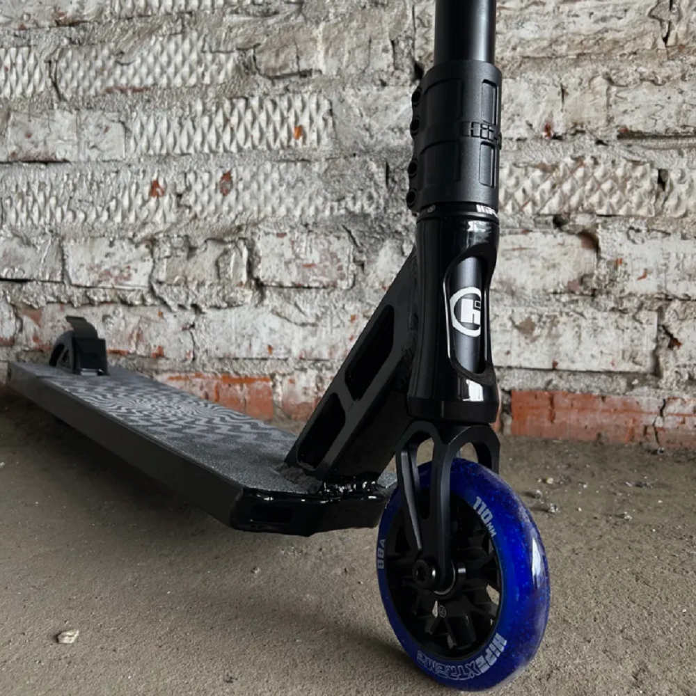 Самокат трюковой HIPE XL RS Neon Flakes черный/синий (820006)